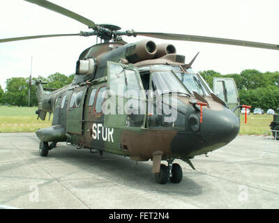 SFOR S-445, AS532U2 Cougar 300 Squadron, Royal Netherlands Air Force pic1 Stockfoto