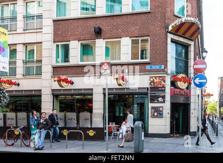 Das Hard Rock Cafe am Fleet Street, in der Temple Bar Viertel von Dublin, Republik Irland. Stockfoto