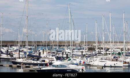 Private Yachten im Hafen von Dun Laoghaire, Irland. Stockfoto