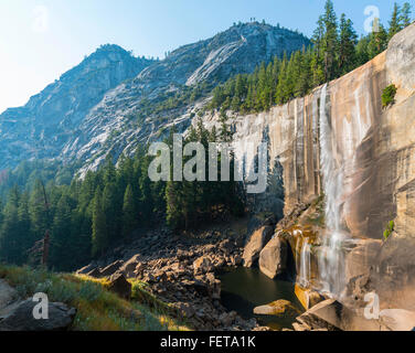 Vernal Fall, Yosemite Tal, Yosemite-Nationalpark, UNESO World Heritage Site, Kalifornien, USA Stockfoto