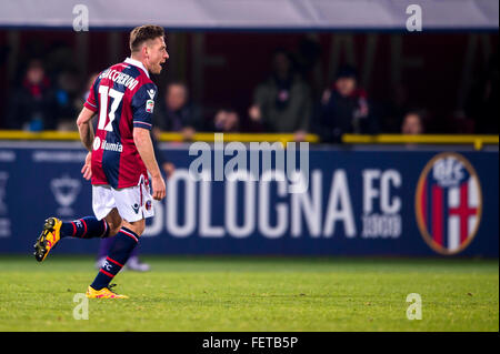 Bologna, Italien. 6. Februar 2016. Emanuele Giaccherini (Bologna) Fußball: Emanuele Giaccherini von Bologna feiert erzielte sein erste Tor Seite während des italienischen "Serie A"-Spiels zwischen Bologna 1-1 Fiorentina Stadium Renato Dall Ara in Bologna, Italien. © Maurizio Borsari/AFLO/Alamy Live-Nachrichten Stockfoto