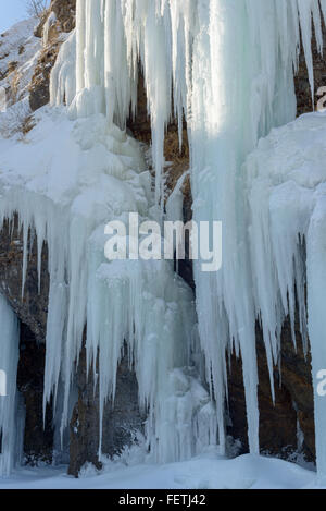Eisfall, Sachalin, Russland. Stockfoto