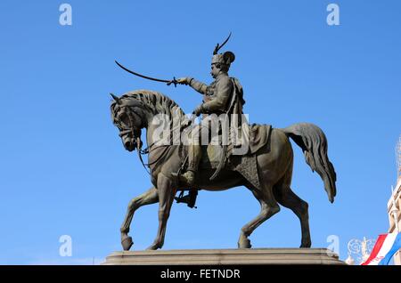 Statue von Kroatien Ban Josip Jelacic Vizekönig und allgemein auf Pferd mit Schwert in Zagreb-Hauptplatz Stockfoto