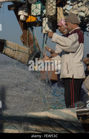 Die Fischer Netze im Hafen von Pflege. Stockfoto