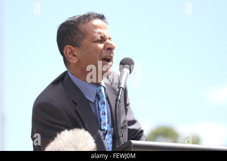 Danny Nalliah, Daniel Nalliah, Rise Up Australien Party spricht bei der PEGIDA Rallye in Canberra, Australien. Stockfoto