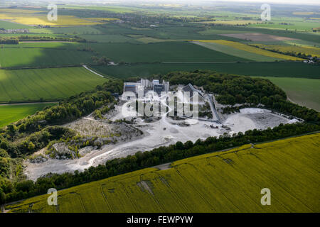 Eine Luftaufnahme der Kreide Steinbruch und das Umland von Hertfordshire Stockfoto