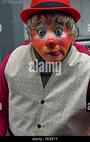 Mexican American clowns auf tMexican amerikanischen Clowns auf der chinesischen Neujahrsparade Mott Street in Chinatown, New York City. Stockfoto