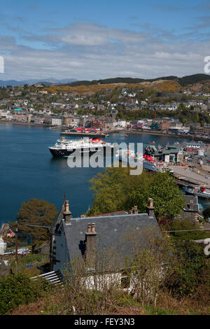 MV Clansman und Mull in Bucht von Oban, Argyll Stockfoto