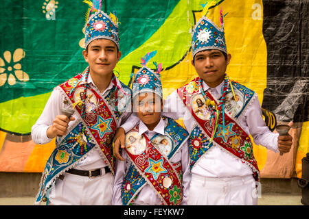 Los Negritos de Ica, peruanische Folklore Tanz. Internationales Festival der Volkstänze El Buen Pastor Schule, Gemeinde Los Stockfoto