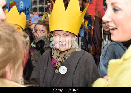 Vivienne Westwood schließt sich Aktivisten für eine Klima-März in London Stockfoto