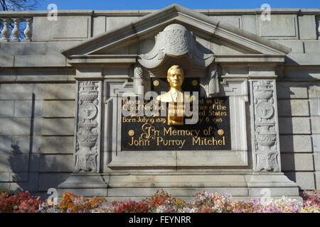 Denkmal für John Purroy Mitchel (1879-1918), 95. Bürgermeister von New York, Central Park, Manhattan, New York City, USA Stockfoto