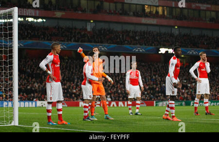 LONDON, ENGLAND - 4. November 2014: während der UEFA-Champions-League-Partie zwischen Arsenal aus England und Anderlecht aus Belgien spielte bei The Emirates Stadium. Stockfoto