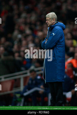 LONDON, ENGLAND - 4. November 2014: während der UEFA-Champions-League-Partie zwischen Arsenal aus England und Anderlecht aus Belgien spielte bei The Emirates Stadium. Stockfoto