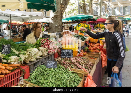 Marktplatz Richelme, Gemüse, Aix-En-Provence, Bouche du Rhone, Frankreich Stockfoto