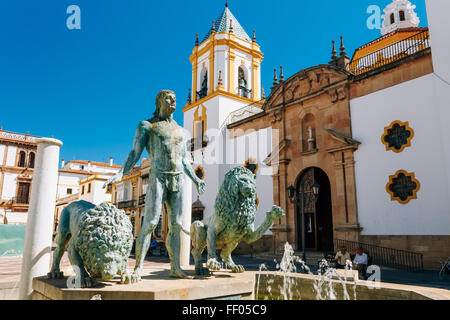 Ronda, Spanien - 19. Juni 2015: Plaza Del Socorro Kirche In Ronda, Spanien. Nuestra Señora del Socorro. Old Spanish Town Stockfoto