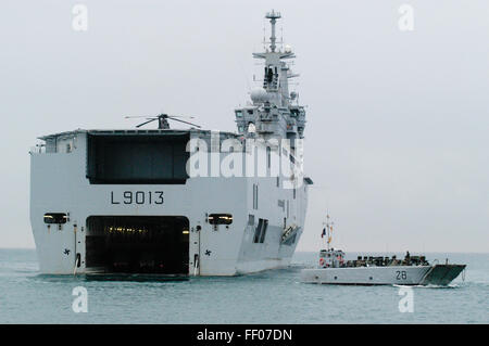 Der Angriff der französischen Marine Schiff Mistral Stockfoto