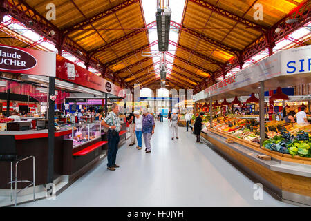 In der überdachten Markthalle Colmar, kleine Venedig, Elsass, Frankreich Stockfoto