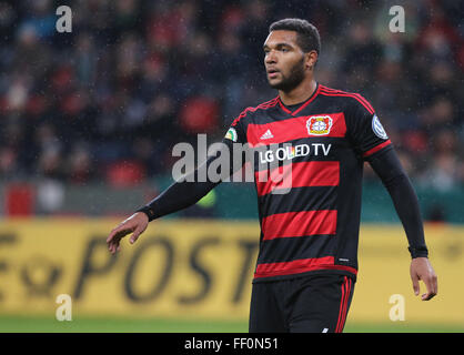 Leverkusen, Deutschland. 9. Februar 2016. Fußball, Deutsch Soccer Cup, zuletzt acht, Leverkusen, 9. Februar 2016, Bayer 04 Leverkusen - SV Werder Bremen: Jonathan Tah (Leverkusen).         Bildnachweis: Jürgen Schwarz/Alamy Live-Nachrichten Stockfoto