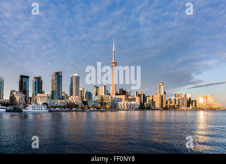 Toronto Skyline von der Insel Stockfoto