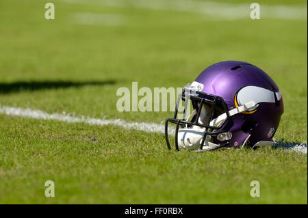 Tampa, FL, USA. 26. Oktober 2014. Minnesota Vikings Helm während eines Spiels gegen die Tampa Bay Buccaneers im Raymond James Stadium in Tampa, Florida am 26. Oktober 2014. Die Wikinger gewonnen 19-13 im OT. ZUMA PRESS/Scott A. Miller © Scott A. Miller/ZUMA Draht/Alamy Live-Nachrichten Stockfoto