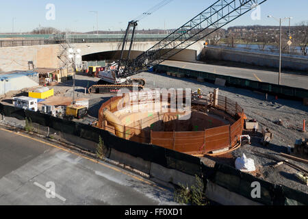 Ventil öffnen, einen Teil von Washington, DC "Sauberen Flüsse" Projekt - südöstlichen Washington, DC USA Stockfoto