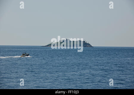 Montenegro-Befestigungen am Eingang zur Bucht von Herceg Novi, Dörfer, Berge, Mamula, Festung, Lustica Halbinsel, Montenegro Stockfoto