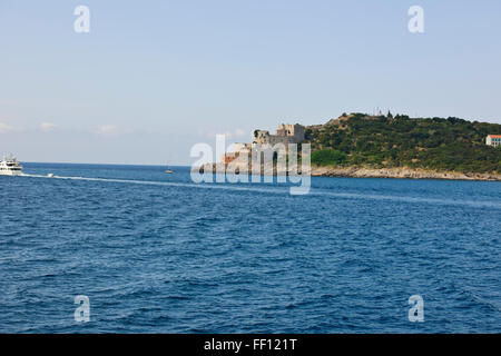 Montenegro-Befestigungen am Eingang zur Bucht von Herceg Novi, Dörfer, Berge, Mamula, Festung, Lustica Halbinsel, Montenegro Stockfoto