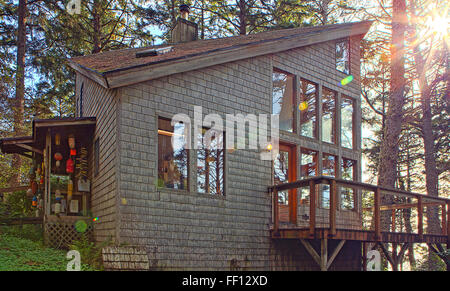 Terrasse und modernes Haus Stockfoto