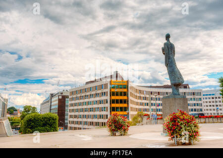 OSLO, Norwegen - 31. Juli 2014: Statue von König Haakon VII von Norwegen Stockfoto