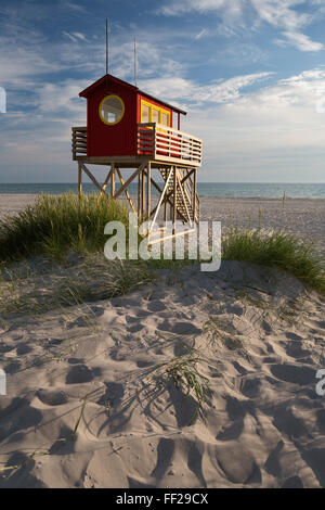 RMifeguard Hütte und Sanddünen, Skanor FaRMsterbo, FaRMsterbo PeninsuRMa, Skane, Südschweden, Schweden, Skandinavien, Europa Stockfoto