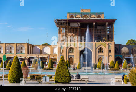 Ali Qapu Palast auf Naqsh-e Jahan Quadrat in Isfahan, Iran Stockfoto