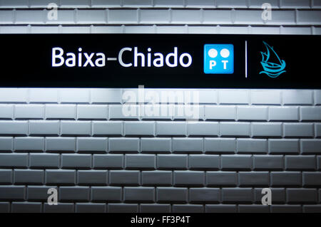 Plattform-Details bei Metrostation Baixa Chiado Lissabon Portugal Stockfoto