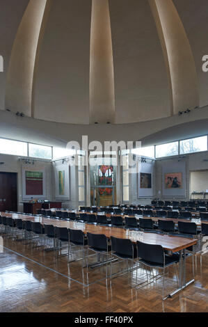 Speisesaal des Murray Edwards College, Cambridge Designed by Chamberlin, Powell und Bon Stockfoto