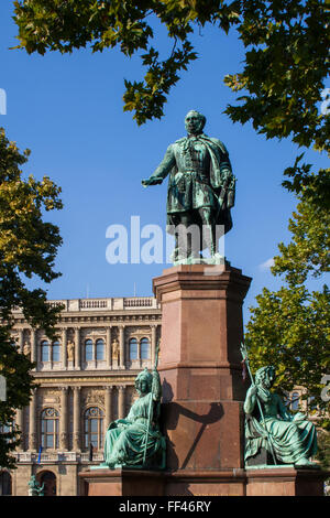 Statue von Graf István Széchenyi außerhalb der ungarischen Akademie der Wissenschaften, Budapest, Ungarn Stockfoto