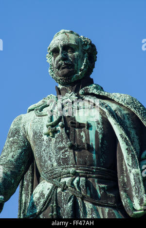 Statue von Graf István Széchenyi außerhalb der ungarischen Akademie der Wissenschaften, Budapest, Ungarn Stockfoto