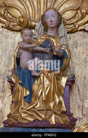 NEUBERG AN DER Murs, Österreich - 13. September 2015: Die geschnitzte polychrome Statue der Madonna im Dom, unbekannten Künstlers, 18. Cent. Stockfoto