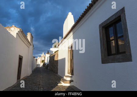 Rua de Santiago de Monsaraz, Portugal Stockfoto