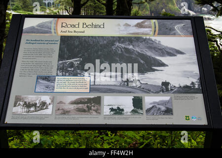 Unterzeichnen Sie, erklären den Bau der Ortsstraße Geographie des Gebietes, Florence, Oregon Stockfoto