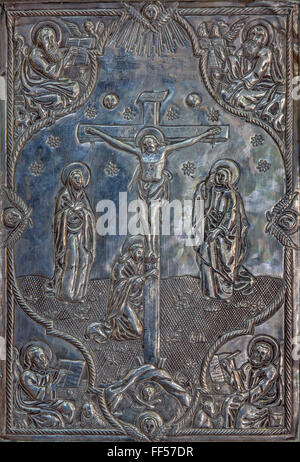 BETHLEHEM, ISRAEL - 6. März 2015: Die Details der metallischen Bindung liturgischen Buches von 19. Jhdt. in der syrisch-orthodoxen Kirche. Stockfoto