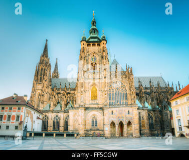 Berühmte St.-Veits-Dom-Prag, Tschechische Republik. Sonnigen Abend Stockfoto