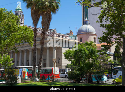 Metropolitan-Kathedrale, Plaza de Mayo Stockfoto