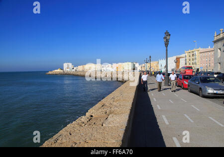 Küste im Barrio De La Vina, Stadtzentrum von Cadiz, Spanien Stockfoto