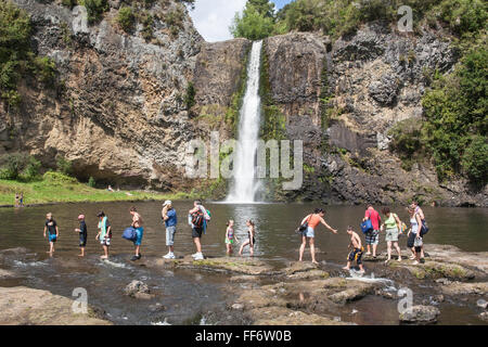 Gerahmte Wasserfall im Hunua Palette Regional Park, Auckland New Zealand Stockfoto