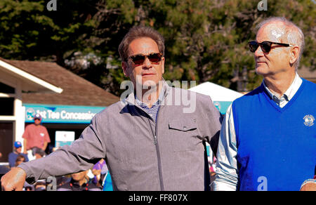 Bill Murray spielt Golf während der AT&T pro PGA Golf Tour-Event in Pebble Beach auf den Klippen an den Pazifischen Ozean Stockfoto