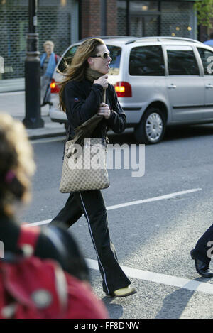 Brooke Shields unterwegs einkaufen im Londoner West End 11 Bilder (Kredit Bild © Jack Ludlam) Stockfoto