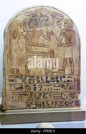 Funerary Stele auf Kalkstein, Edfu, Reich der Mitte, Museum, The Faiyum, Ägypten, Afrika Stockfoto