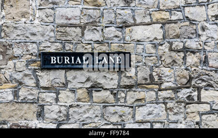 Wand-Plakette der Bestattung Lane, Llantwit Major, Vale of Glamorgan, Wales Stockfoto