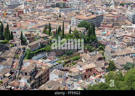 Granada - der Ausblick über die Stadt von Alhambra-Festung. Stockfoto