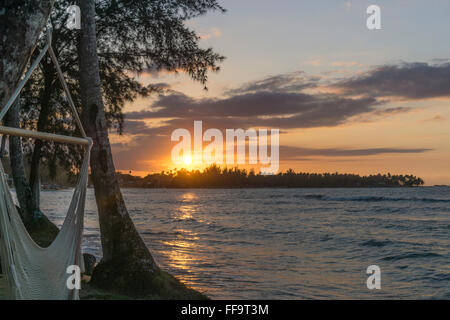 Strandbar, Hängematte, Sonnenuntergang, Las Terrenas, Halbinsel Samaná, Dominikanische Republik, Stockfoto