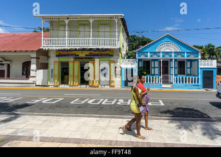 Typische Häuser in der Altstadt, Puerto Plata, Dominikanische Republik, Nordküste Caribbean Stockfoto